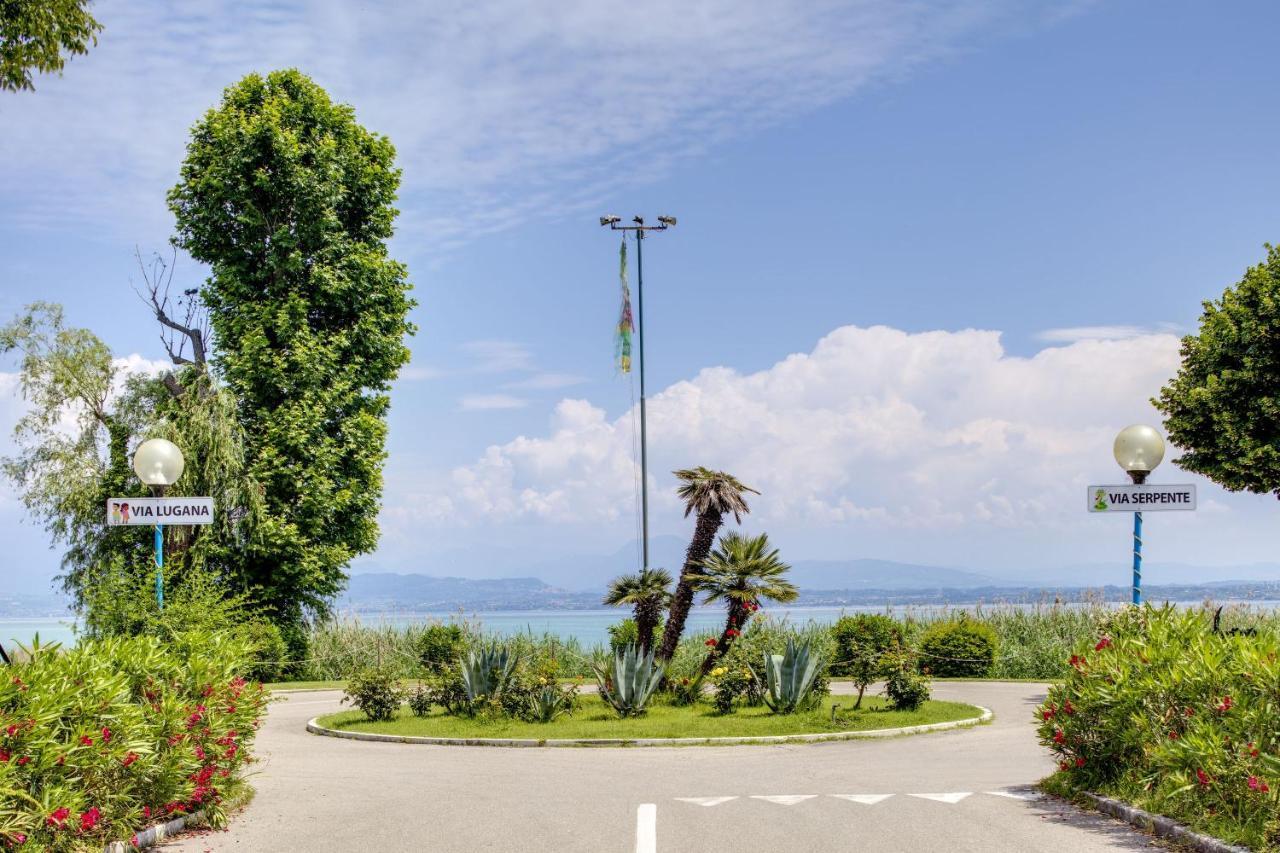 Residence Villaggio Tiglio Sirmione Esterno foto