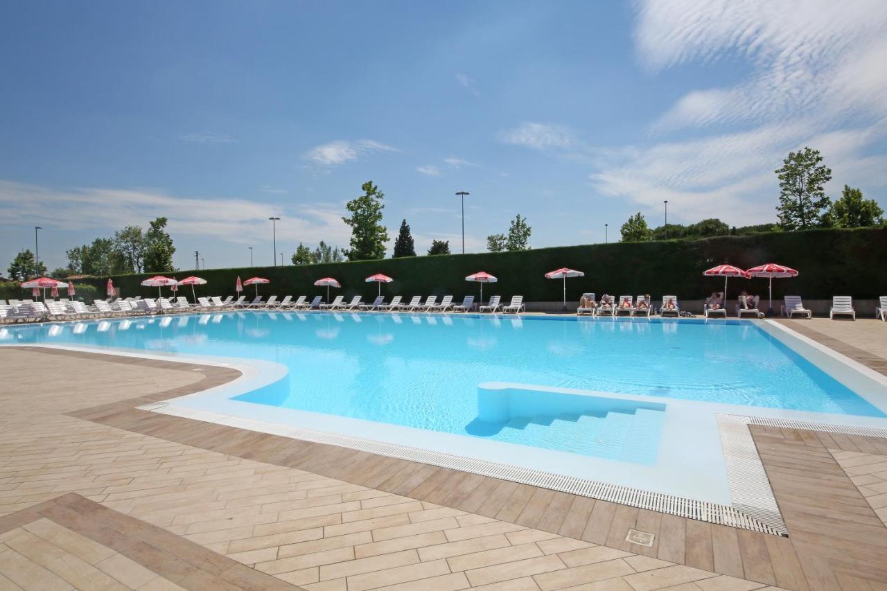 Residence Villaggio Tiglio Sirmione Esterno foto