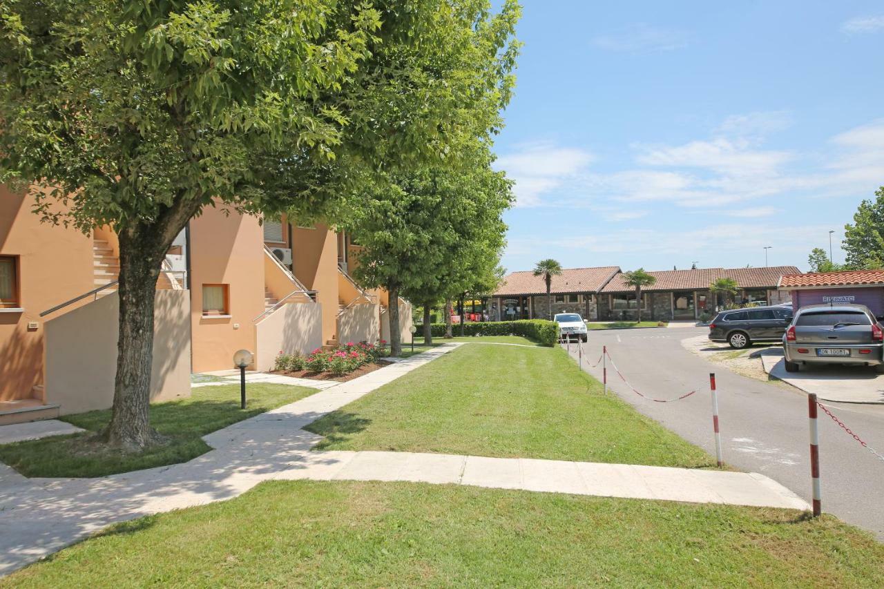 Residence Villaggio Tiglio Sirmione Esterno foto